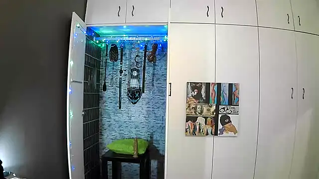 Snapshot of BaDSubMiss chatting on 9, 10, 2025 BaDSubMiss online show from 9, 10, 2025