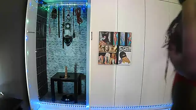 Snapshot of BaDSubMiss chatting on 1, 11, 2025 BaDSubMiss online show from 1, 11, 2025