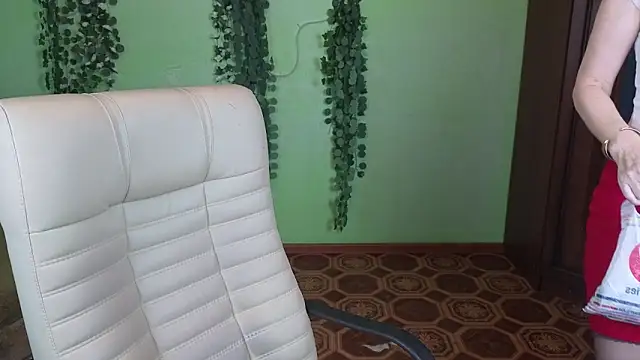 Habibi Honeyy online show from 9, 11, 2025