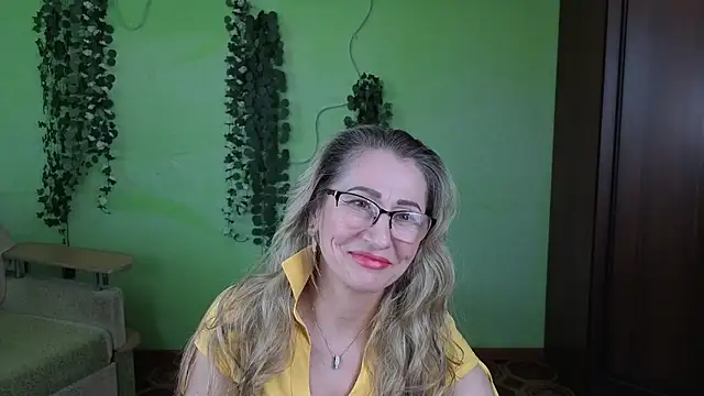 Snapshot of Habibi_Honeyy chatting on 18, 5, 2026 Habibi Honeyy online show from 18, 5, 2026