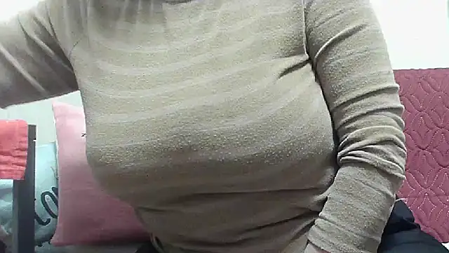 sexy tettona online show from 18, 3, 2026