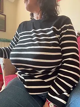 sexy tettona online show from 29, 4, 2026