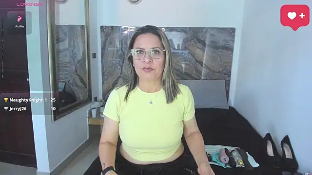 Snapshot of Agatha_Pleasure chatting on 27, 6, 2026 Agatha Pleasure online show from 27, 6, 2026