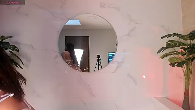 Bella Williiams online show from 11, 10, 2025