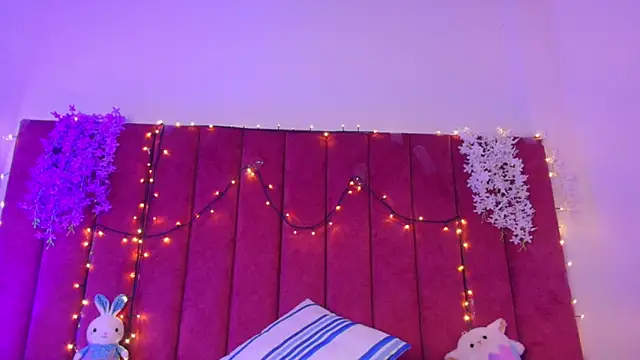 RominaaReyes online show from 27, 3, 2026