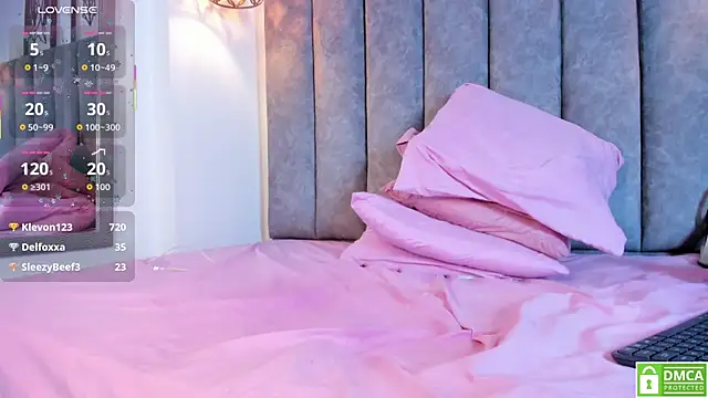 Gia Scott online show from 15, 9, 2025