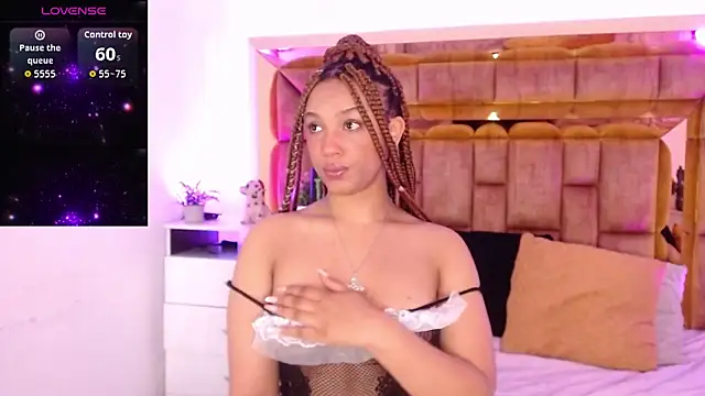 Snapshot of Camila_Mishiima1 chatting on 9, 10, 2025 Camila Mishiima1 online show from 9, 10, 2025