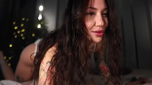 Snapshot of megamizuki chatting on 24, 11, 2025 megamizuki online show from 24, 11, 2025