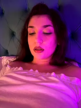 ScarletBloom  online show from 2, 11, 2025