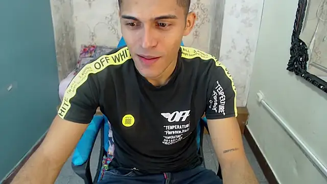 Snapshot of Derek_Storm_ chatting on 31, 10, 2025 Derek Storm online show from 31, 10, 2025