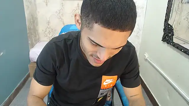 Snapshot of Derek_Storm_ chatting on 5, 11, 2025 Derek Storm online show from 5, 11, 2025