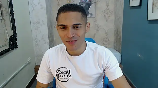 Snapshot of Derek_Storm_ chatting on 14, 11, 2025 Derek Storm online show from 14, 11, 2025