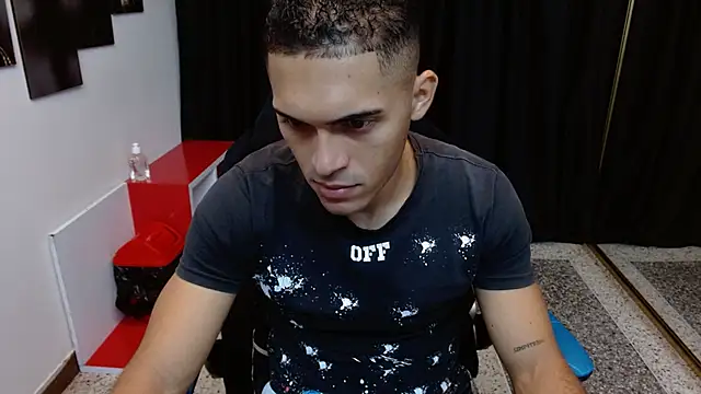 Snapshot of Derek_Storm_ chatting on 26, 11, 2025 Derek Storm online show from 26, 11, 2025