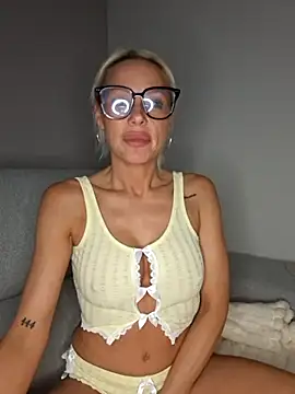 Bellarose xx online show from 3, 7, 2026