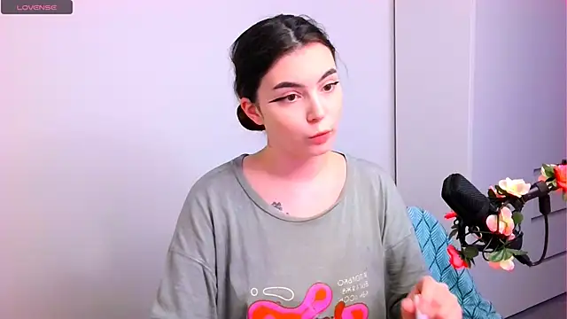 Snapshot of peachyness chatting on 1, 12, 2025 peachyness online show from 1, 12, 2025