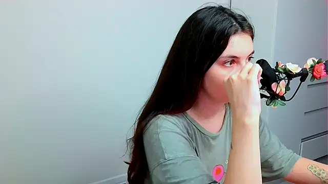 peachyness online show from 22, 12, 2025