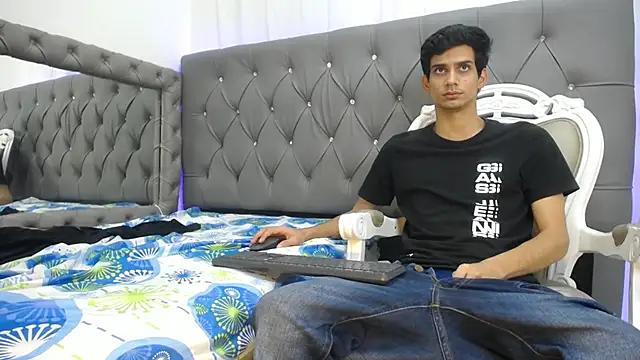 Sebalexis7 online show from 9, 10, 2025