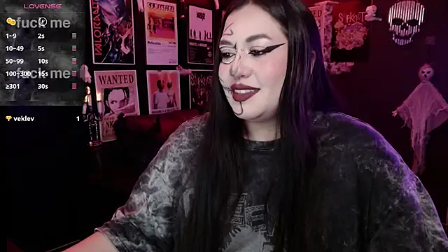 Snapshot of Ravendark_ chatting on 27, 10, 2025 Ravendark online show from 27, 10, 2025