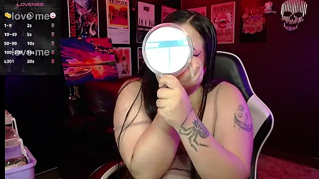 Snapshot of Ravendark_ chatting on 11, 11, 2025 Ravendark online show from 11, 11, 2025