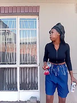 GoldSnowXxX online show from 13, 10, 2025