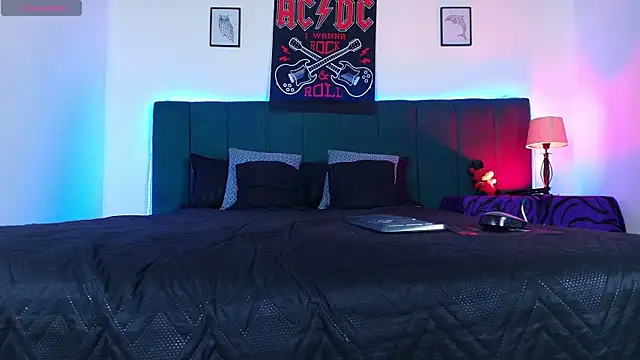 Snapshot of Alisse_Moore chatting on 22, 11, 2025 Alisse Moore online show from 22, 11, 2025