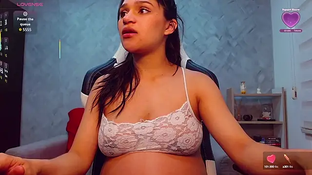 Roxxi 2110 online show from 10, 10, 2025