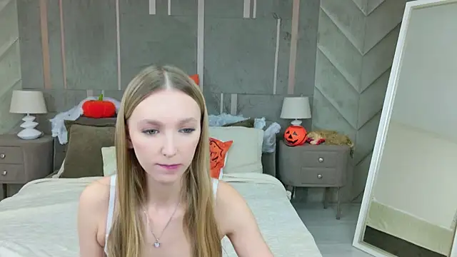 Snapshot of KellyBradford chatting on 22, 10, 2025 KellyBradford online show from 22, 10, 2025