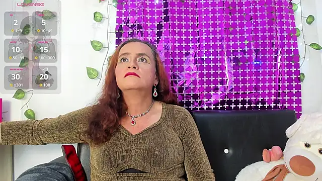 Snapshot of Mishell_Bons chatting on 9, 2, 2026 Mishell Bons online show from 9, 2, 2026