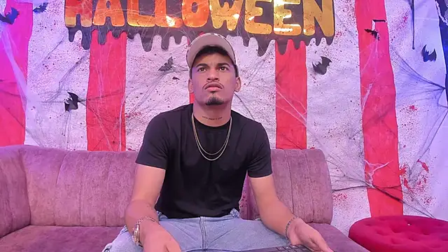 Snapshot of Brownie_Lovers chatting on 24, 10, 2025 Brownie Lovers online show from 24, 10, 2025