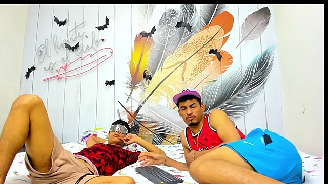 Snapshot of Brownie_Lovers chatting on 15, 11, 2025 Brownie Lovers online show from 15, 11, 2025