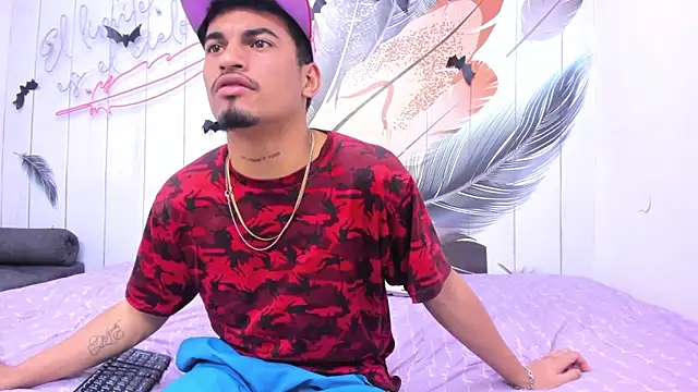 Snapshot of Brownie_Lovers chatting on 16, 11, 2025 Brownie Lovers online show from 16, 11, 2025