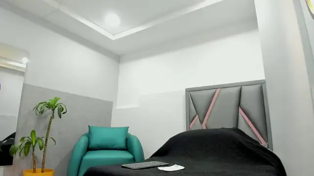 klariz09 online show from 3, 10, 2025