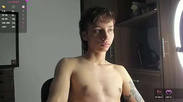 Snapshot of spacehumanz chatting on 17, 11, 2025 spacehumanz online show from 17, 11, 2025