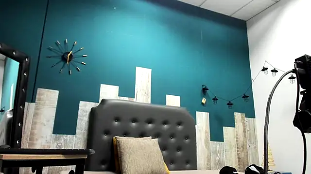 Ian1  online show from 23, 11, 2025