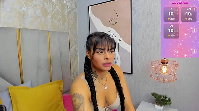 EmmaEbony  online show from 5, 11, 2025