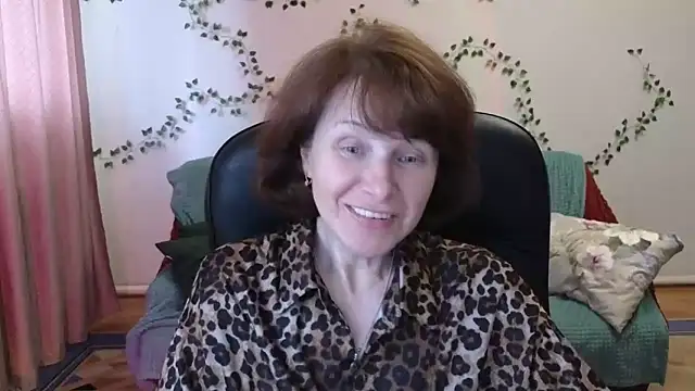 Lia Tito online show from 11, 4, 2026