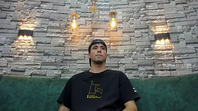 mike whitee online show from 8, 9, 2025