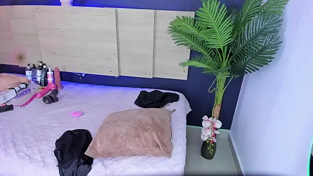 Amalia Bigass online show from 23, 11, 2025