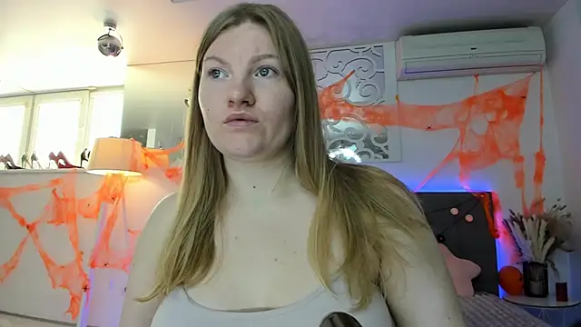 Snapshot of AshleyJoness chatting on 29, 10, 2025 AshleyJoness online show from 29, 10, 2025