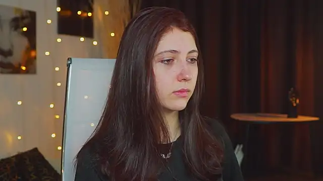 Mary Miiller online show from 30, 9, 2025