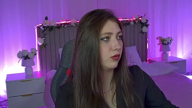 Mary Miiller online show from 22, 12, 2025