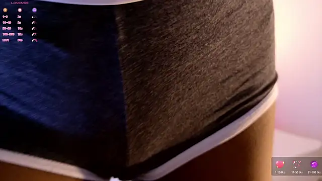 Emely Deluxe online show from 15, 2, 2026