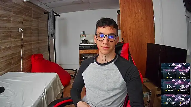 angelicious  online show from 13, 11, 2025