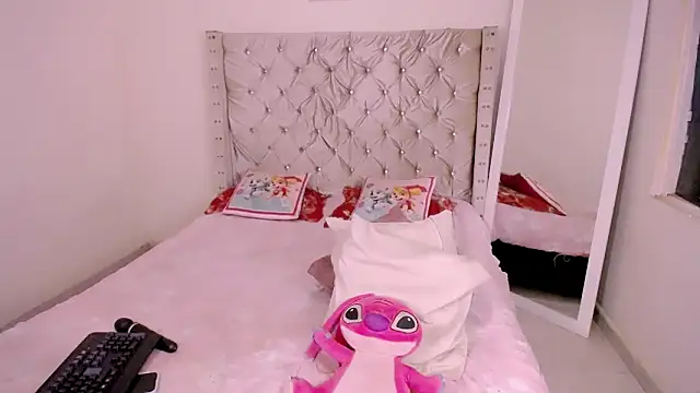 bonniebakerz1 online show from 5, 2, 2026