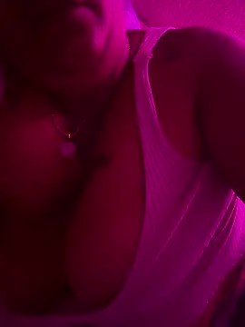 Snapshot of valen1891 chatting on 8, 1, 2026 valen1891 online show from 8, 1, 2026