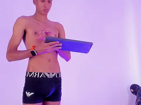 Snapshot of CamiiloRivera chatting on 26, 11, 2025 CamiiloRivera online show from 26, 11, 2025