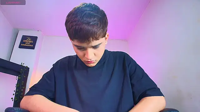 Lucass love online show from 19, 12, 2025