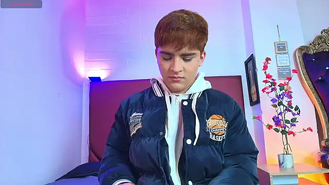 Snapshot of Lucass_love chatting on 13, 5, 2026 Lucass love online show from 13, 5, 2026