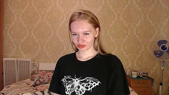 Snapshot of Kitkaat00 chatting on 1, 5, 2026 Kitkaat00 online show from 1, 5, 2026