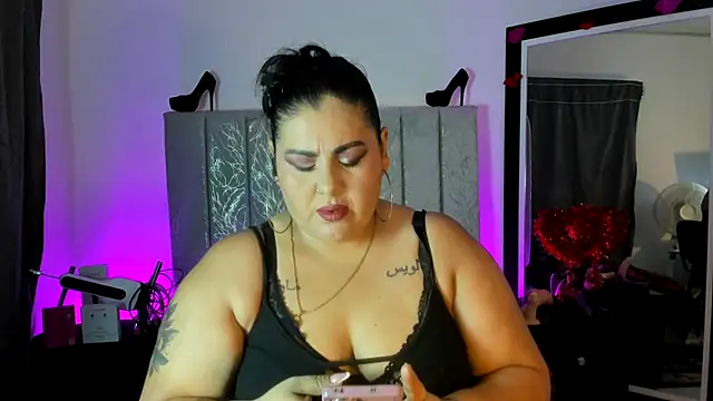 Snapshot of AndreaKinky chatting on 18, 4, 2026 AndreaKinky online show from 18, 4, 2026